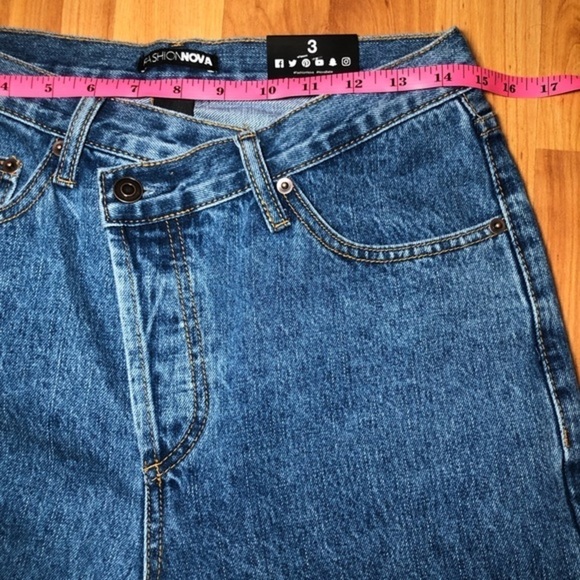 FASHION Nova Crossover straight leg jeans size 3 - Picture 10 of 10